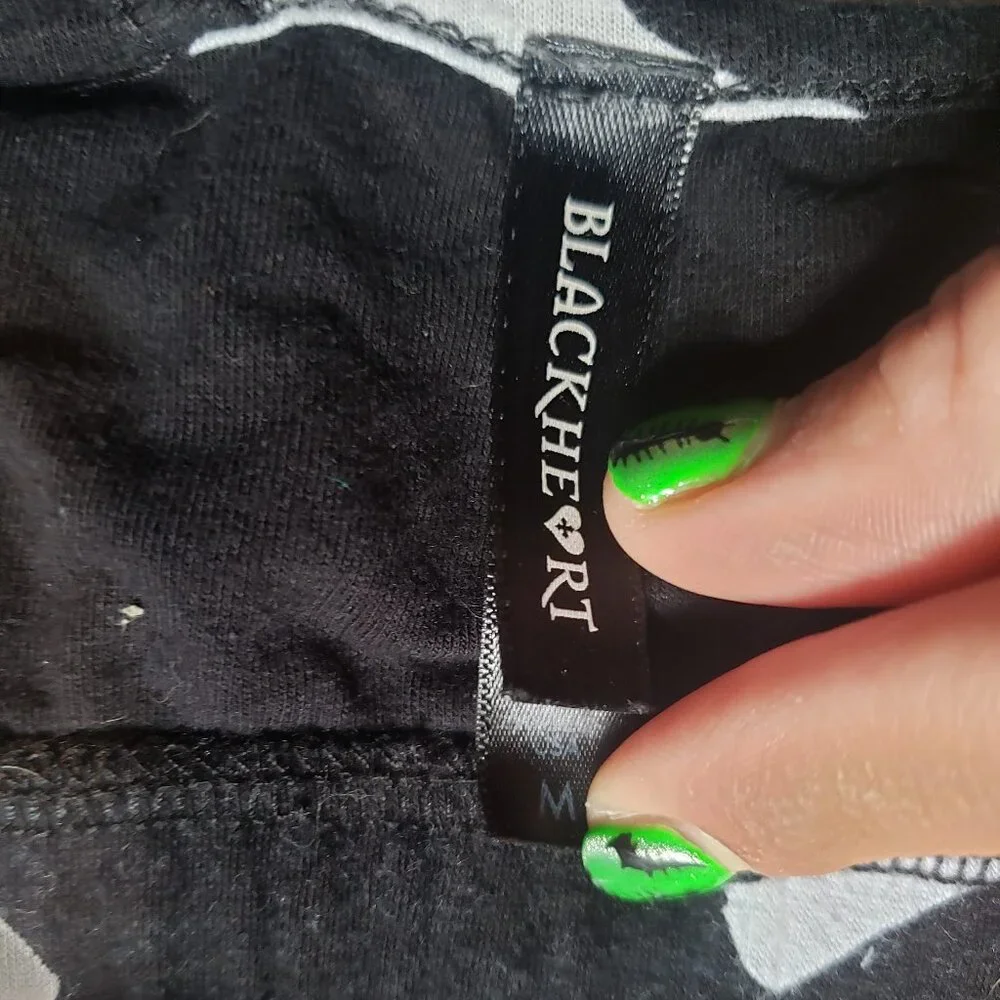 Blackheart and See You Monday Medium Sportsbra - Picture 7 of 7